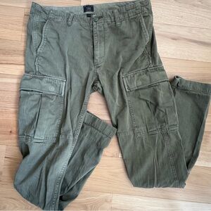 J. Crew Men's Cargo Pants in Olive Green